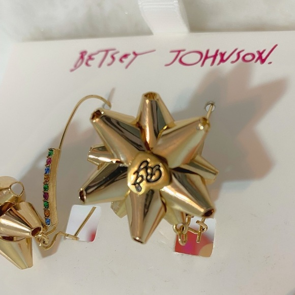 Betsey Johnson Gold Bow Earrings With Rainbow Colored Rhinestones NIB - Picture 4 of 4